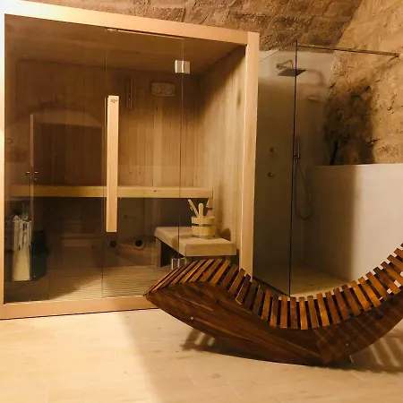 Lu Leccio Aparthotel 2*