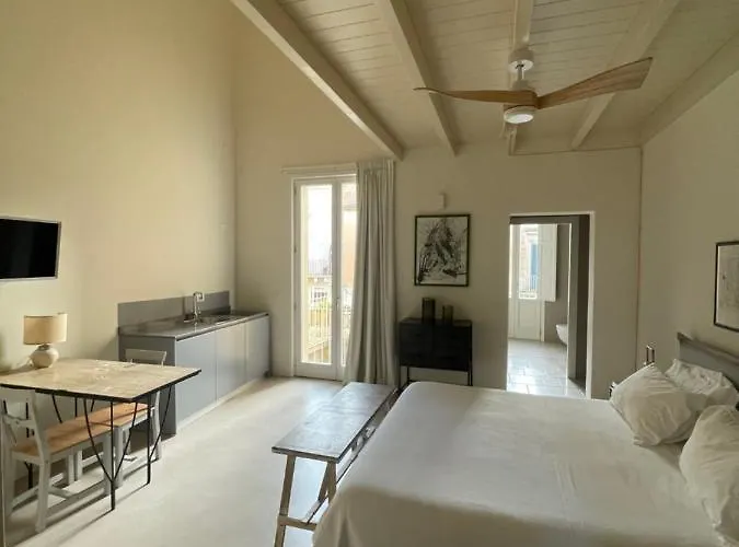 Lu Leccio מלון דירות לצ'ה