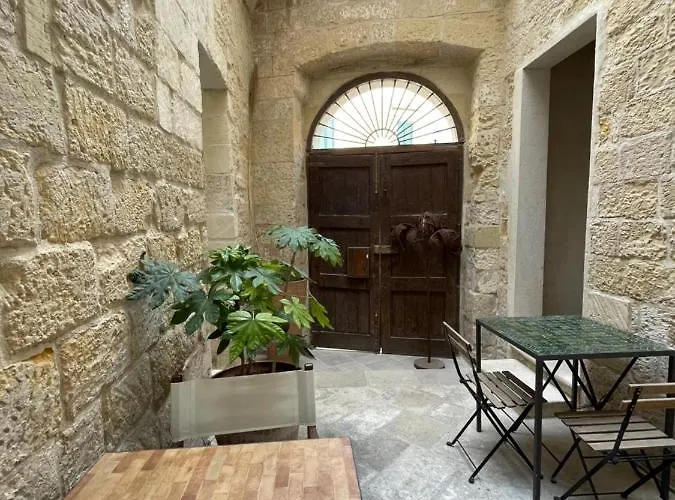 Lu Leccio 2* לצ'ה